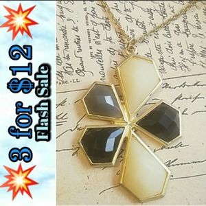 N743 Gold Geoburst Pendant Necklace
